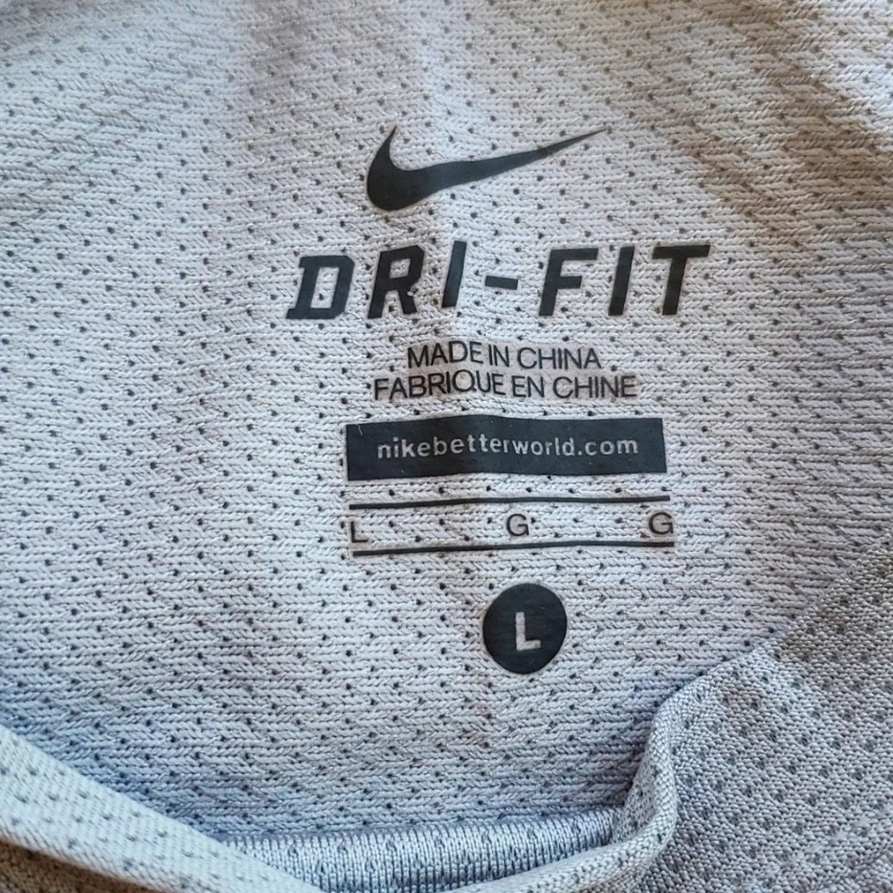 Nike Boys Large Grey and‎ Orange Mesh Performance Long Sleeve Shirt